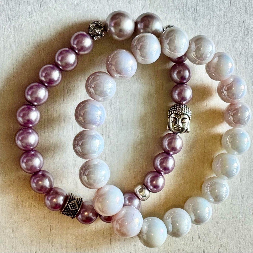 2 Chunky Pearl Tone Finish Stretchy Bracelets w/Mother of Pearl & Silver Tones
